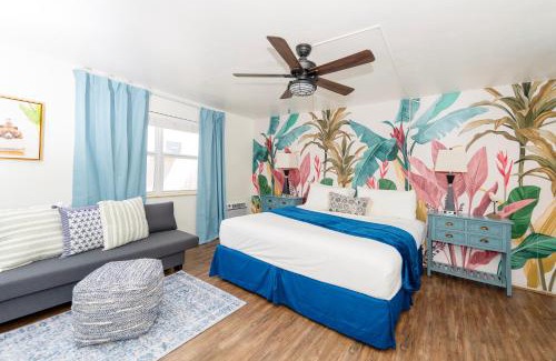 Hollywood Apartment | Tropic Isle Boutique Hotel