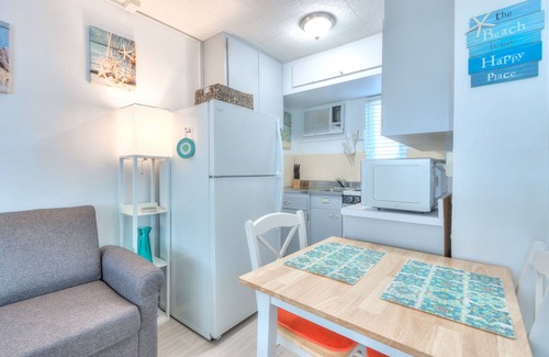 Capri Isle Condo | Tropic Terrace Suite #56 - Beachfront Resort