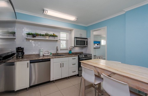 Treasure Island Condo | Tropic Terrace Suite #40 - Beachfront Resort