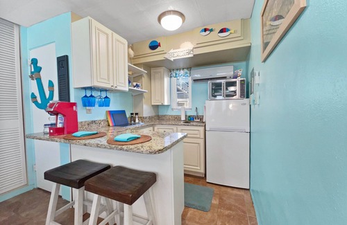 Treasure Island Condo | Tropic Terrace Suite #23 - Beachfront Rental