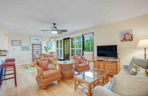 Hanamaulu House | Tropical 1 Bedroom with 2 Full Bath at Resort