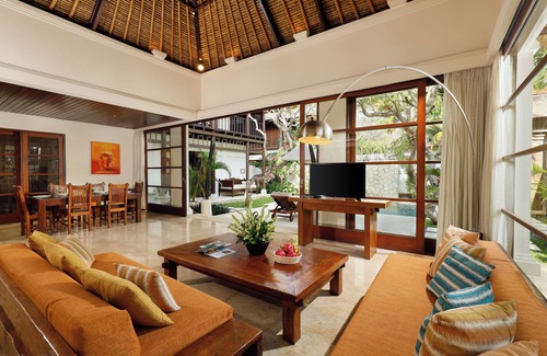 Tanjungbenoa Villa | Tropical, 3 Bedroom Villa