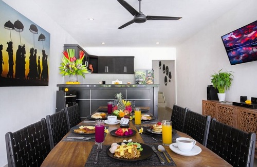 Sunset Road Villa | Tropical 4 BR Villa for Rent in Seminyak