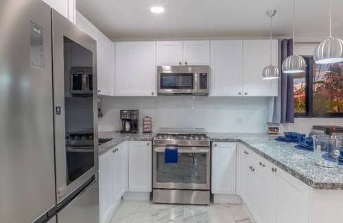 El Batey Condo | Tropical 5 Star suite with two salt water pools in the heart of Sosua.
