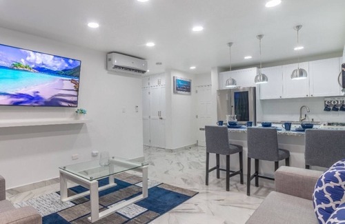 El Batey Condo | Tropical 5 Star suite with two salt water pools in the heart of Sosua.