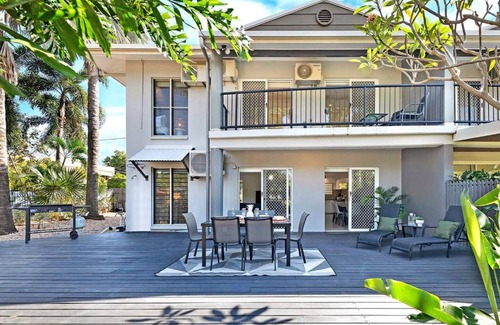 Fannie Bay House | Tropical Allure - A Tranquil Fannie Bay Oasis