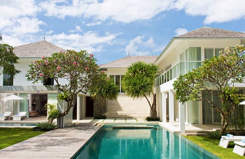 Batu Bolong Villa | Tropical Breeze Ocean Views - Bali Villa 1128