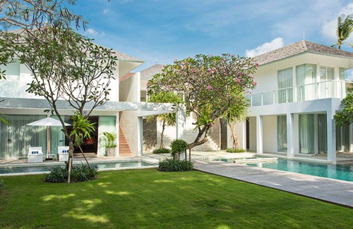 Batu Bolong Villa | Tropical Breeze Ocean Views - Bali Villa 1128