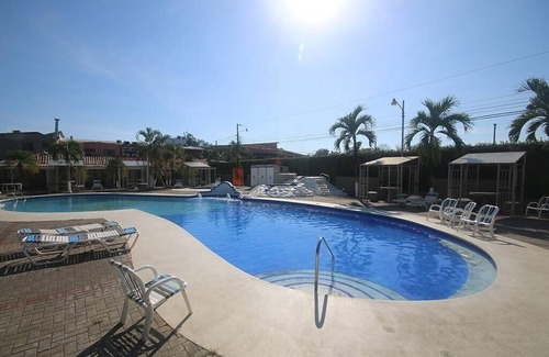 Jaco Villa | Tropical Condo 9 - 200 meters from beach.