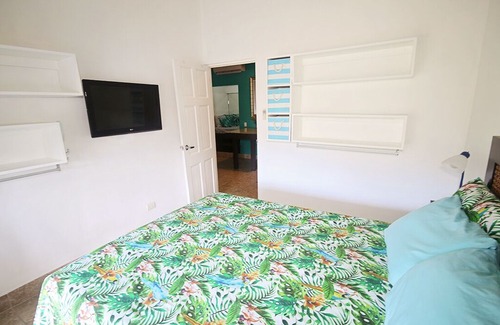 Jaco Villa | Tropical Condo 9 - 200 meters from beach.