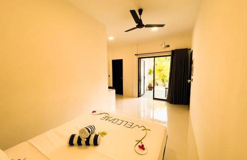 Hangnaameedhoo Hotel | Tropical Escape Inn