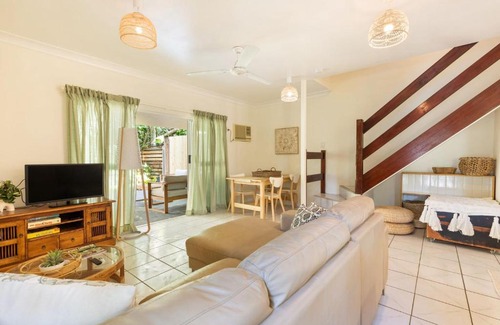 Port Douglas Apartment | Tropical Escape Near 4 Mile Beach