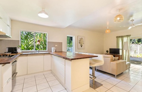 Port Douglas Apartment | Tropical Escape Near 4 Mile Beach