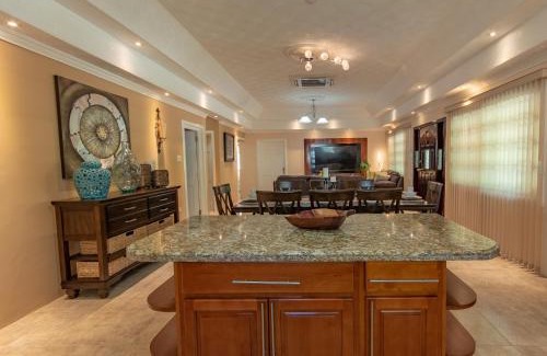 St. Ann's Bay Villa | Tropical Escape Villa