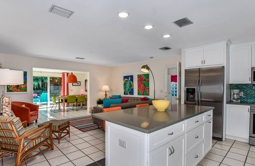 Indian Rocks Beach House | Tropical Getaway...Private Pool...Steps to the Beach