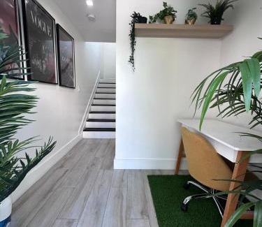 Coral Way House | Tropical Guest House at VIlla Verde Miami