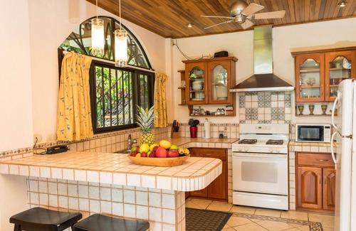 El Cerro Apartment | Tropical Hideaway With Private Jungle Terrace - One Bedroom Apartment