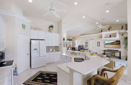 Marco Island House | Tropical Island Retreat! Early check-in/Late check-out! Click 3rd pic for video!
