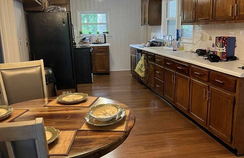 Little River House | Tropical Large 3 Bedroom Home in Little River minutes to North Myrtle Beach Area