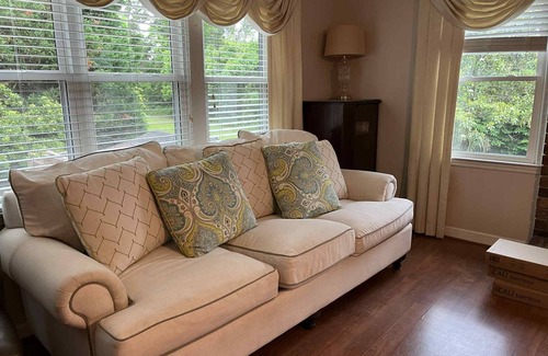 Little River House | Tropical Large 3 Bedroom Home in Little River minutes to North Myrtle Beach Area