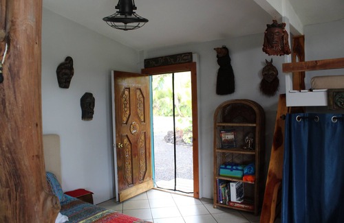 Kehena House | TROPICAL LIVING-WALK TO BEACH-DECK IN TREETOP-OPEN VERANDA- EXOTIC LOCATION