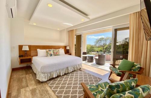 Playa Langosta Apartment | Tropical Luxury 2Bdr condo - Pool view - At the Beach