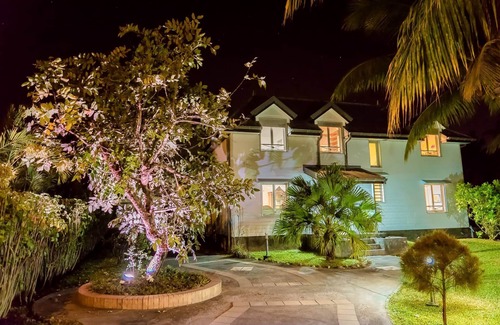 L'Ermitage-les-Bains Villa | Tropical Luxury Villa, perfect for holidays
