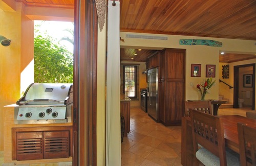 Playa Langosta Villa | Tropical luxury villa in the Point, and Langosta Beach Club