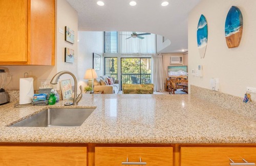 Kihei Condo | Tropical Oasis - 2 bed/2bath with AC