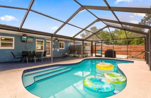 Largo House | Tropical Oasis FL Largo