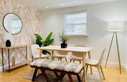 Wilton Manors House | Tropical Oasis House Private Pool Family Yard