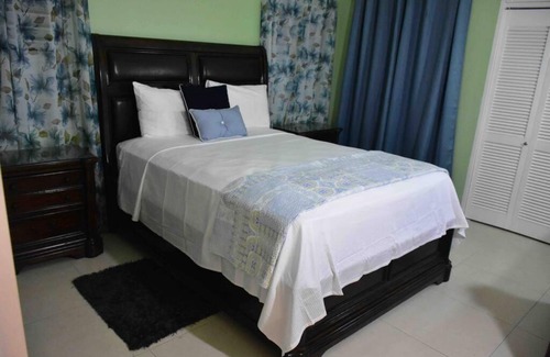 St. Ann's Bay Villa | Tropical Oasis in Richmond Estate