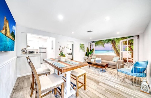 Fort Lauderdale Apartment | Tropical Paradise + Pool & PATIO