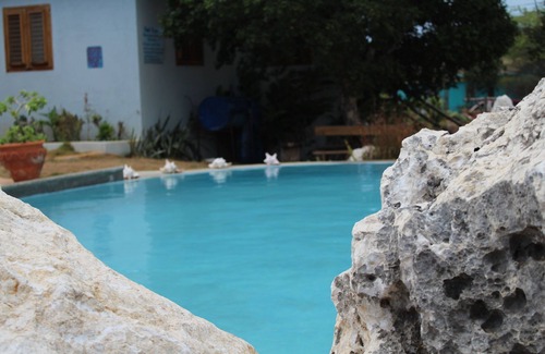 Treasure Beach Villa | Tropical paradise in a friendly, safe, low-key community