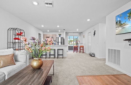North Port House | Tropical Paradise 3BR/2BA- Jetted, heated Pool