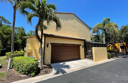 Ole House | Tropical Paradise in Lely Ole'