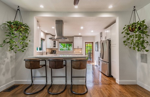 Virginia Park House | Tropical pool home in the heart of South Tampa