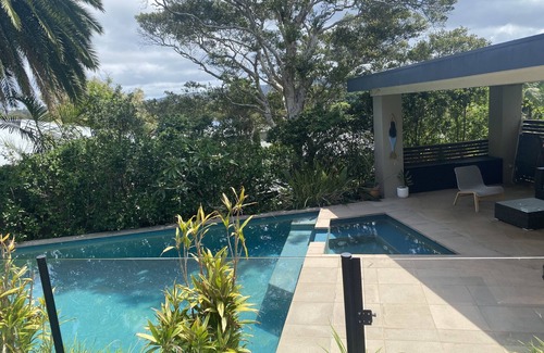 Mona Vale Apartment | Tropical retreat – Entire guesthouse in Mona Vale