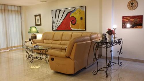 Tanjung Bungah House | Tropical Sea View & Sunshine