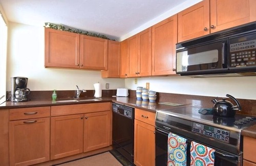 Siesta Key House | Tropical Siesta Key Townhouse at Bay Oaks - Watch Dolphin in the Bay! G12