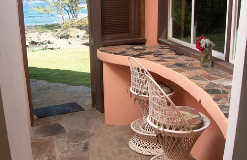 Robins Bay Cottage | Tropical Tranquility and "Secluded Bliss: Dream Maker Hideaway"nnnnnn