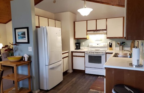 Kapoho House | Tropical Vacation Home in Hawaiian Beaches, Pahoa, HI