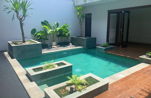 Parongpong Villa | Tropical Villa in Bandung, West Java with Private Pool