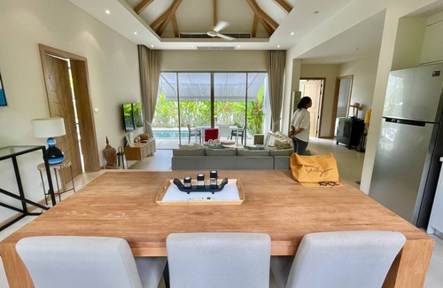 Choeng Thale Villa | TROPICAL VILLA TRICHADA 5 MN FROM BEACHES IN A SECURE RESIDENCE