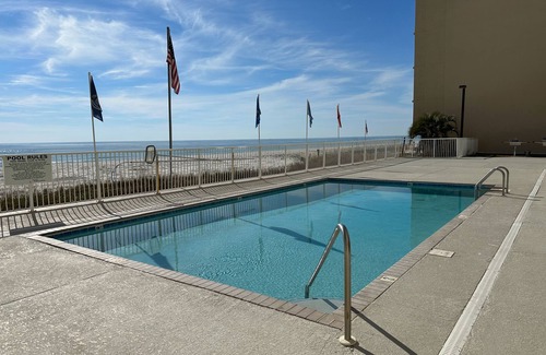 Gulf Shores Condo | Tropical Winds 801 Gulf Shores beachfront with balcony