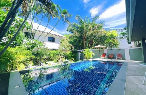 South Pattaya Villa | Tropicana Garden Pool Villa