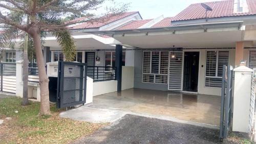 Sepang House | Tropicana Home Concept @ Wabest, KLIA