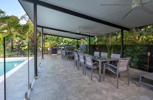 Clifton Beach House | Tropicana Resort - Clifton Beach