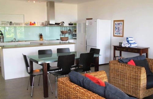 Mission Beach House | Tropika - Absolute Beachfront