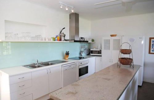 Mission Beach House | Tropika - Absolute Beachfront